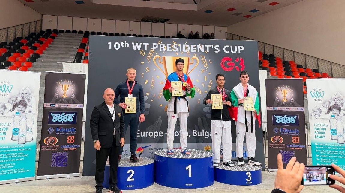 Okulumuz Öğrencilerinden Berat Talha Yavuz Taekwondo U21 Milli Takımına Katılmaya Hak Kazandı!
